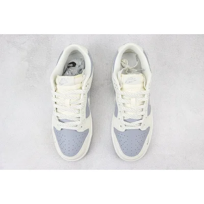 The North Face x Nike Dunk Low "Light Carbon/Mini Swoosh" фото № 7 The North Face x Nike Dunk Low "Light Carbon/Mini Swoosh" фото № 7