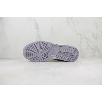 The North Face x Nike Dunk Low "Light Carbon/Mini Swoosh" фото № 8 The North Face x Nike Dunk Low "Light Carbon/Mini Swoosh" фото № 8