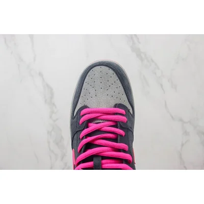 Nike Dunk Low "Disposable Pink" фото № 4