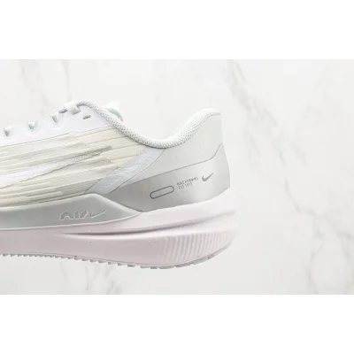 Nike Air Winflo 9 "White Pure Platinum" фото № 4