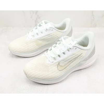 Nike Air Winflo 9 "White Pure Platinum" фото № 7