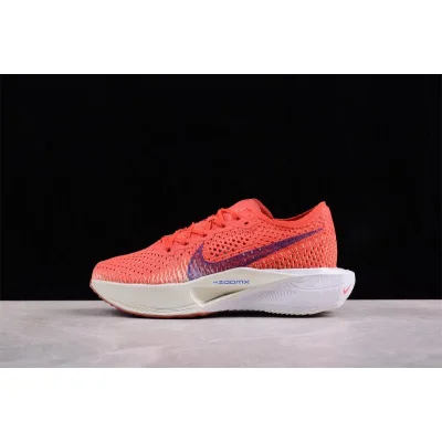 Nike ZoomX VaporFly Next 3 "University Red" фото № 2 Nike ZoomX VaporFly Next 3 "University Red" фото № 2