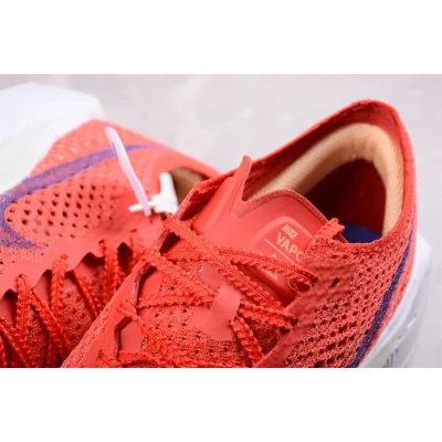 Nike ZoomX VaporFly Next 3 "University Red" фото № 9 Nike ZoomX VaporFly Next 3 "University Red" фото № 9