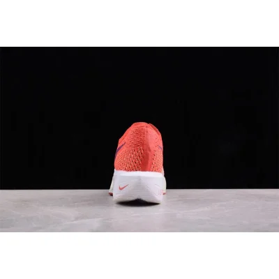 Nike ZoomX VaporFly Next 3 "University Red" фото № 3 Nike ZoomX VaporFly Next 3 "University Red" фото № 3