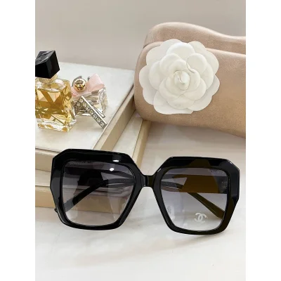 Солнцезащитные очки Balenciaga Temples With Inscriptions "Black/Brown" фото № 2