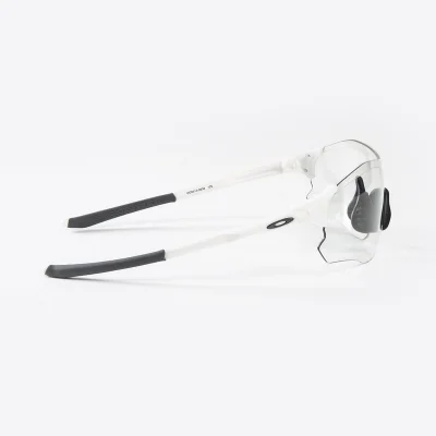 Солнцезащитные очки Oakley Wide Frame With Small Logo "White" фото № 3