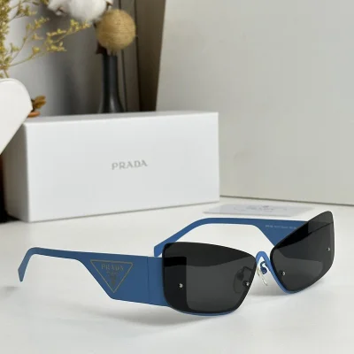 Солнцезащитные очки Prada Logo Inside Triangle On Temples "Blue" фото № 2 Солнцезащитные очки Prada Logo Inside Triangle On Temples "Blue" фото № 2