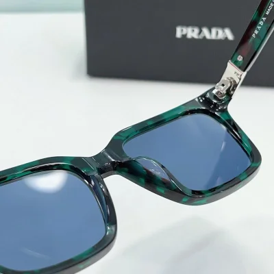 Солнцезащитные очки Prada Frame With Small Gold Rectangle "Blue" фото № 4 Солнцезащитные очки Prada Frame With Small Gold Rectangle "Blue" фото № 4