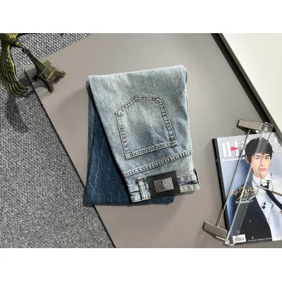 Джинсы Christian Dior Darker Down Black Stripe "Blue" фото № 2 Джинсы Christian Dior Darker Down Black Stripe "Blue" фото № 2