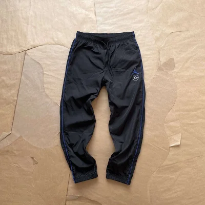 Штаны Air Jordan With Blue Logo "Black" фото № 6 Штаны Air Jordan With Blue Logo "Black" фото № 6