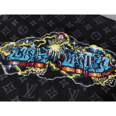 Бомбер Louis Vuitton Graffiti Logo "Black/Gray" фото № 2 Бомбер Louis Vuitton Graffiti Logo "Black/Gray" фото № 2