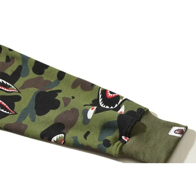 Худи A Bathing Ape Camouflage Shark Print Zip "Green" фото № 4 Худи A Bathing Ape Camouflage Shark Print Zip "Green" фото № 4