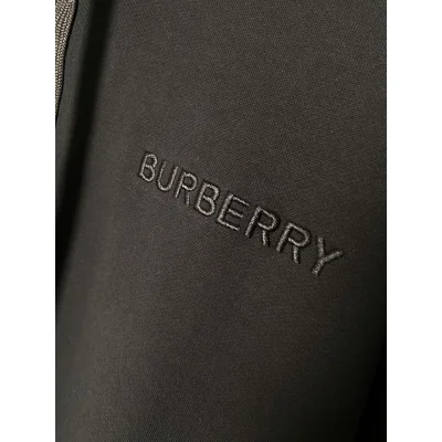 Худи Burberry Frontside Logo Warior On The Horse "Black" фото № 5 Худи Burberry Frontside Logo Warior On The Horse "Black" фото № 5