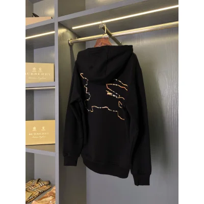 Худи Burberry Frontside Logo Warior On The Horse "Black" фото № 2 Худи Burberry Frontside Logo Warior On The Horse "Black" фото № 2