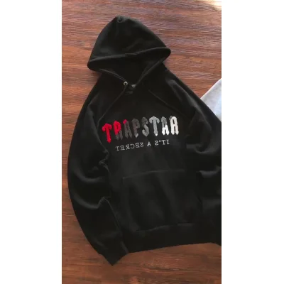 Худи Trapstar Wide Front Pocket And Multicolor Logo "Black" фото № 3
