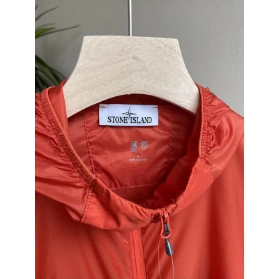 Ветровка Stone Island Lightweight With A Handbag "Scarlet/Orange" фото № 7