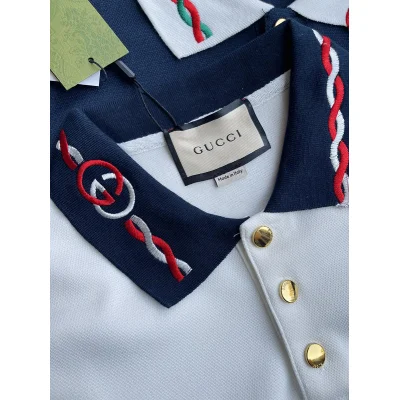 Поло Gucci With Branded Buttons "White" фото № 4 Поло Gucci With Branded Buttons "White" фото № 4