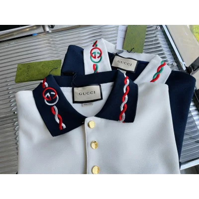 Поло Gucci With Branded Buttons "White" фото № 6 Поло Gucci With Branded Buttons "White" фото № 6