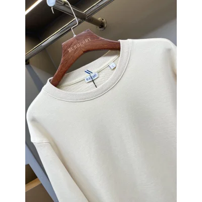 Свтишот Burberry Frontside Print On Stripe Warrior On The Horse "White" фото № 2 Свтишот Burberry Frontside Print On Stripe Warrior On The Horse "White" фото № 2