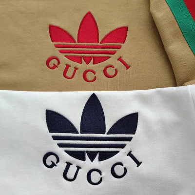 Свитшот Gucci X Adidas Small Brand Logo "White" фото № 3 Свитшот Gucci X Adidas Small Brand Logo "White" фото № 3