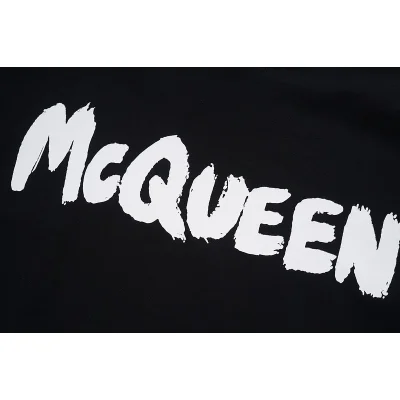 Футболка Alexander Mcqueen Inscription And Small Logo Inside Rectangle Front "Black" фото № 3