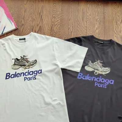 Футболка Balenciaga Torn Style With Printed Shoes "Black" фото № 6 Футболка Balenciaga Torn Style With Printed Shoes "Black" фото № 6