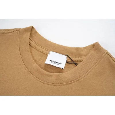Футболка Burberry Gothic Style Lettering "Brown" фото № 2
