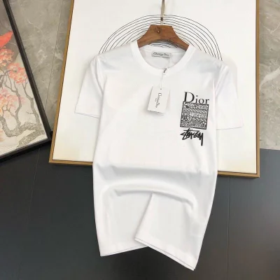 Футболка Christian Dior Black Square With Flower "White" фото № 2 Футболка Christian Dior Black Square With Flower "White" фото № 2