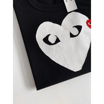 Футболка Comme des Garçons Play White Heart Eyes "Black" фото № 5