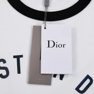 Футболка Dior Print Of Branded Cat "White" фото № 6 Футболка Dior Print Of Branded Cat "White" фото № 6