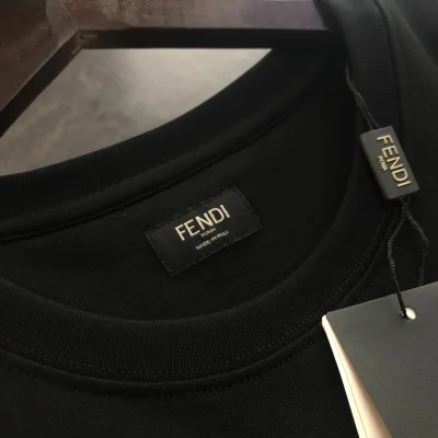 Футболка Fendi With Logo Of Woven Letters "Black" фото № 3 Футболка Fendi With Logo Of Woven Letters "Black" фото № 3