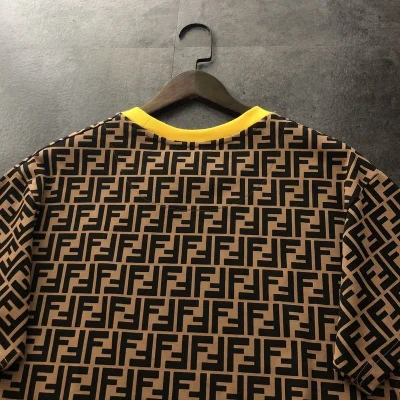 Футболка Fendi With Yellow Turnover "Brown" фото № 9 Футболка Fendi With Yellow Turnover "Brown" фото № 9