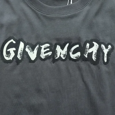 Футболка Givenchy Large Logo "Black" фото № 5 Футболка Givenchy Large Logo "Black" фото № 5