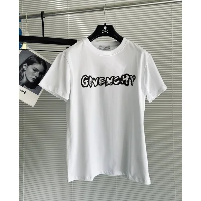 Футболка Givenchy Logo-Print Detai "White" фото № 3 Футболка Givenchy Logo-Print Detai "White" фото № 3