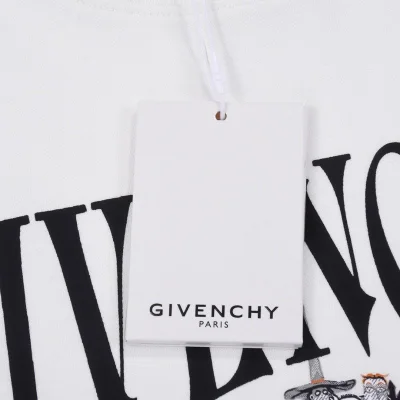 Футболка Givenchy Movie Print "White" фото № 3 Футболка Givenchy Movie Print "White" фото № 3