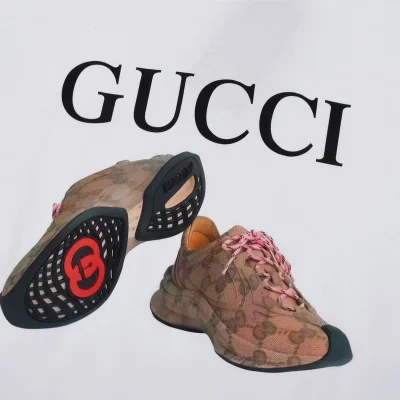 Футболка Gucci With Graphic Print Of Sneakers "White" фото № 4 Футболка Gucci With Graphic Print Of Sneakers "White" фото № 4