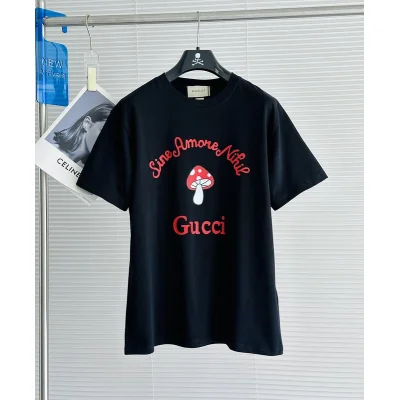 Футболка Gucci With A Fly Agaric Print "Black" фото № 3 Футболка Gucci With A Fly Agaric Print "Black" фото № 3