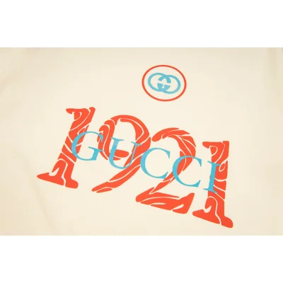 Футболка Gucci Gucci 1921 Print "Beige" фото № 3