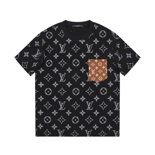 Футболка Louis Vuitton With A Decorative Pocket "Black"