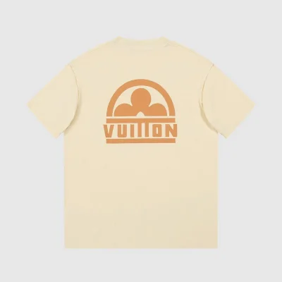 Футболка Louis Vuitton With A Symbolic Logo "Cream" фото № 6 Футболка Louis Vuitton With A Symbolic Logo "Cream" фото № 6