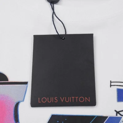 Футболка Louis Vuitton Comening Land Ban Thing "White" фото № 5