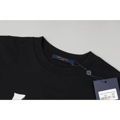 Футболка Louis Vuitton With Hare Print On The Back "Black" фото № 4 Футболка Louis Vuitton With Hare Print On The Back "Black" фото № 4