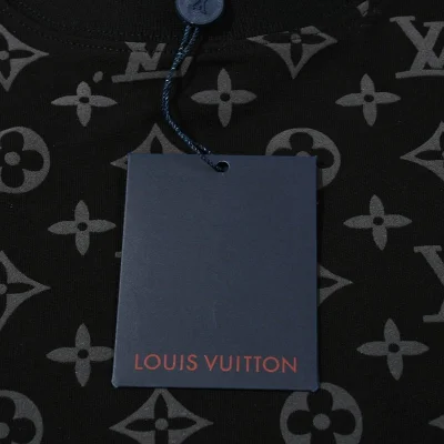 Футболка Louis Vuitton Print With Brand Logos "Black" фото № 5
