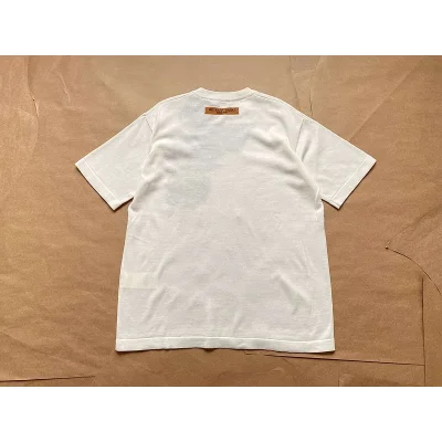 Футболка Louis Vuitton Green Paper Airplane "White" фото № 6 Футболка Louis Vuitton Green Paper Airplane "White" фото № 6