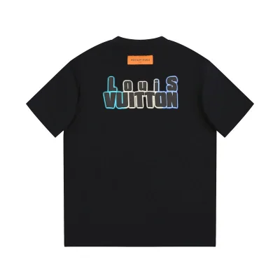 Футболка Louis Vuitton With An Illuminated Logo Print "Black" фото № 8