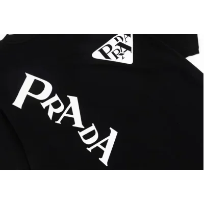 Футболка Prada With Letters Of Different Sizes "Black" фото № 5 Футболка Prada With Letters Of Different Sizes "Black" фото № 5