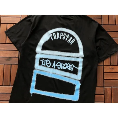 Футболка Trapstar Logo Inscription And Geometric Figures "Black" фото № 4 Футболка Trapstar Logo Inscription And Geometric Figures "Black" фото № 4