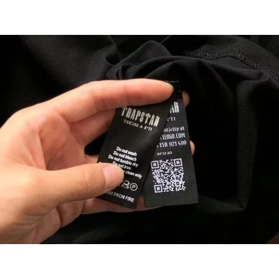 Футболка Trapstar Logo From Small Details "Black" фото № 3 Футболка Trapstar Logo From Small Details "Black" фото № 3