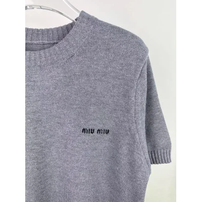Жилетка Miu Miu Frontside Left Logo Miu Miu "Gray" фото № 5