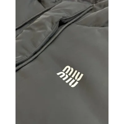 Пуховик Miu Miu Minimalist Shield "Black" фото № 4